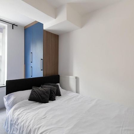 Appartamento Flat Near Lord'S Cricket Ground Londra Esterno foto