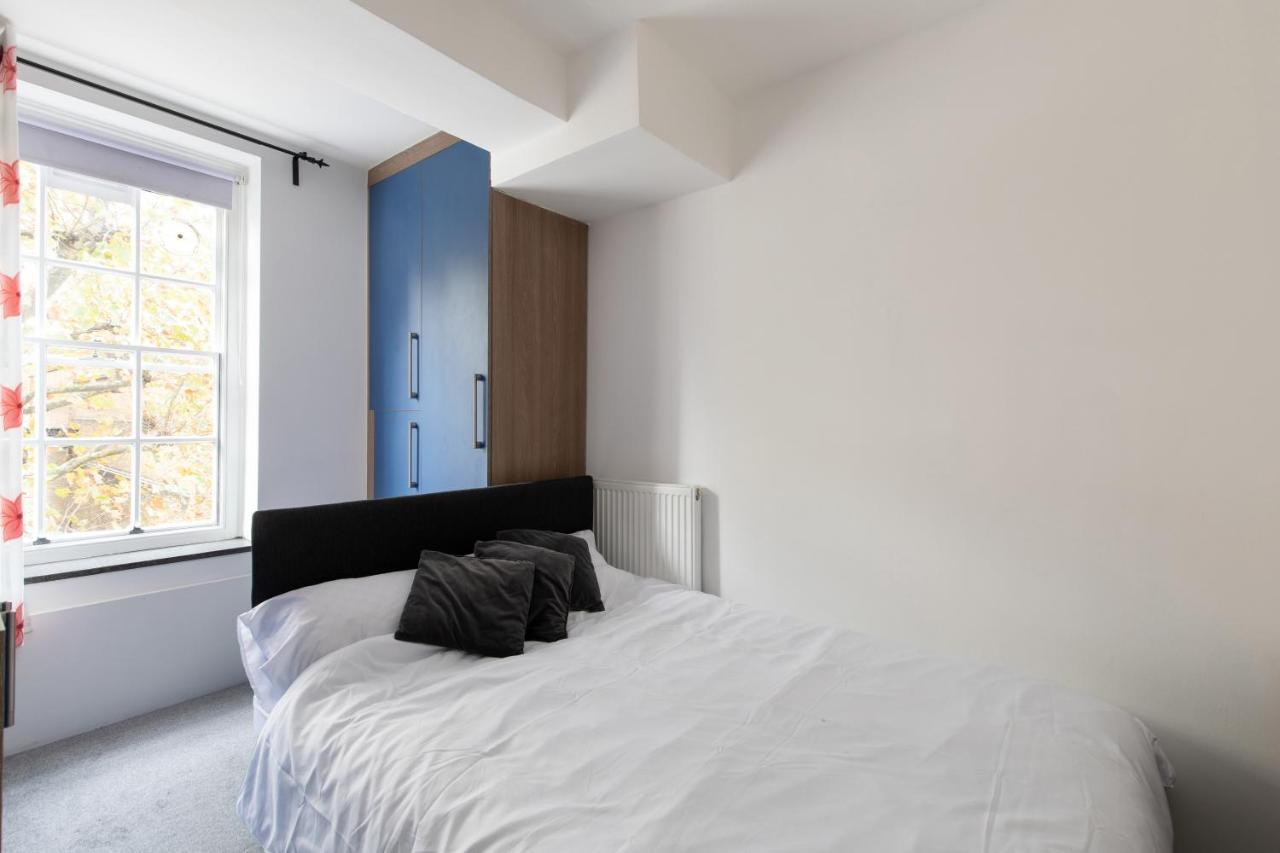 Appartamento Flat Near Lord'S Cricket Ground Londra Esterno foto