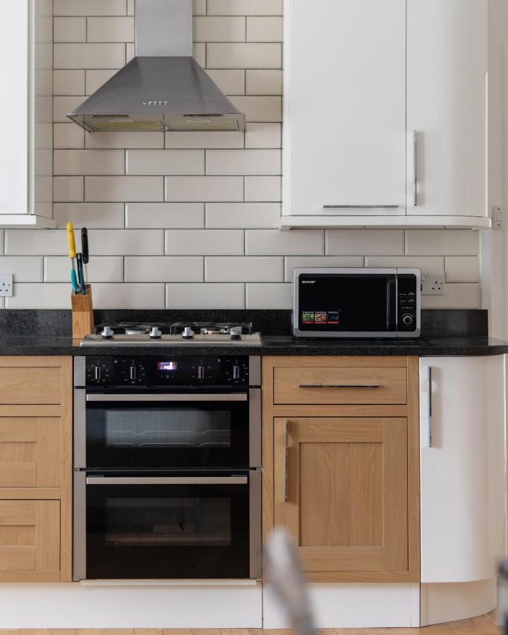 Appartamento Flat Near Lord'S Cricket Ground Londra Esterno foto