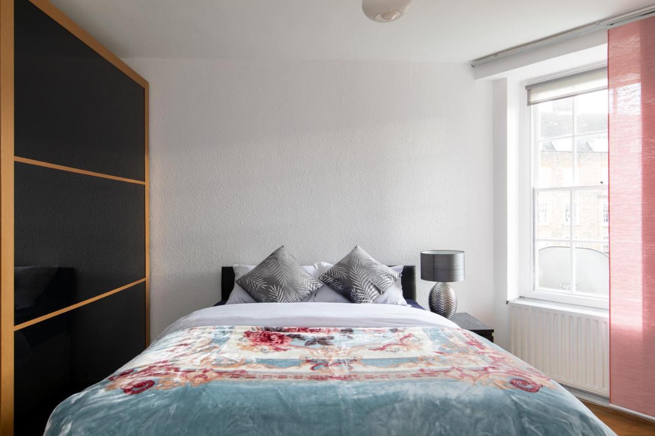 Appartamento Flat Near Lord'S Cricket Ground Londra Esterno foto